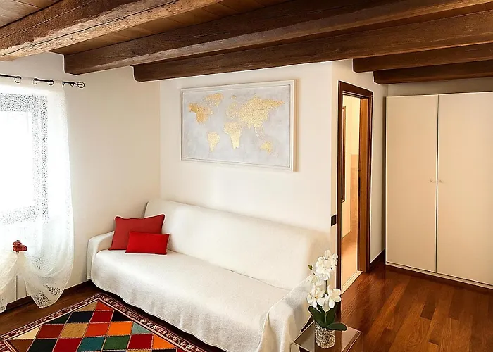 Enzo House بيت للعطل